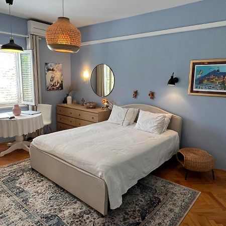 קאבטאט Blue Room And Private Bathroom מראה חיצוני תמונה
