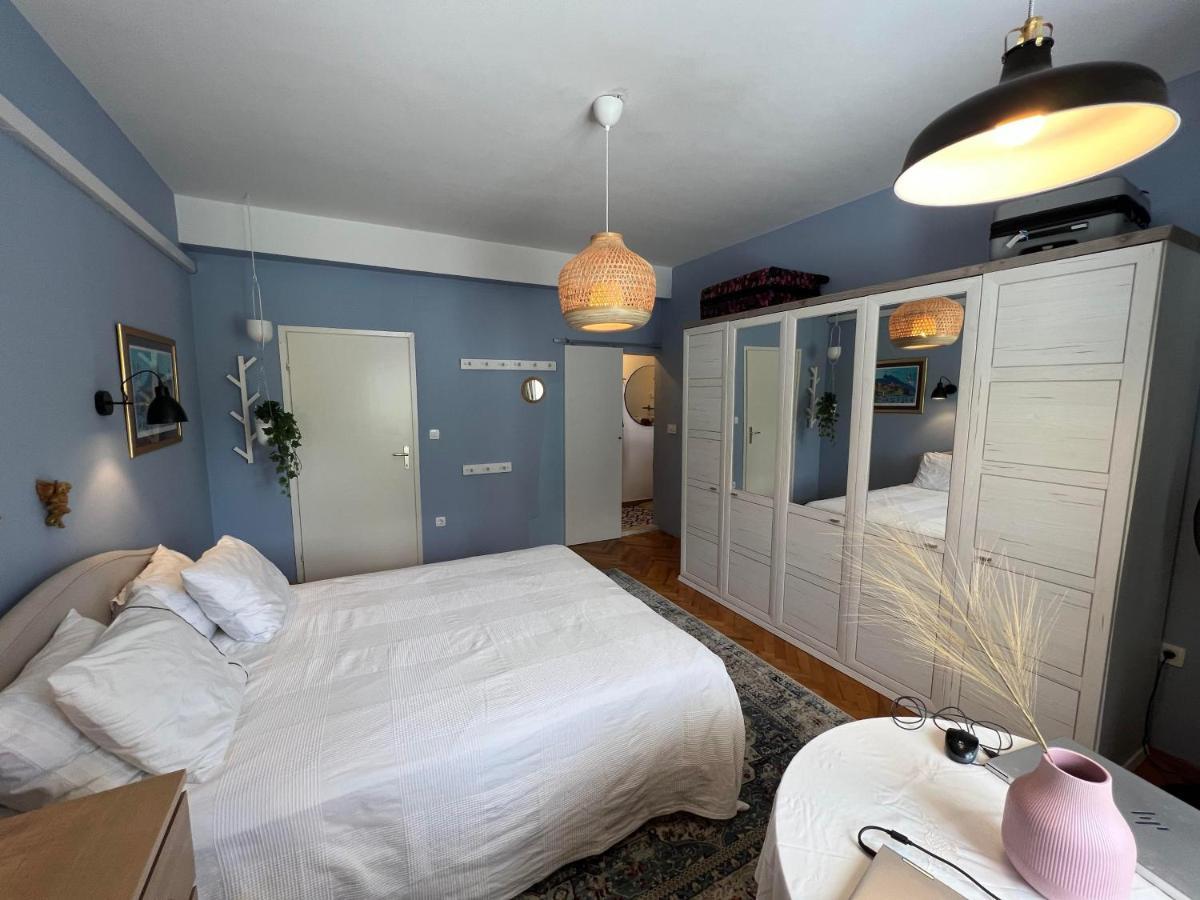 קאבטאט Blue Room And Private Bathroom מראה חיצוני תמונה